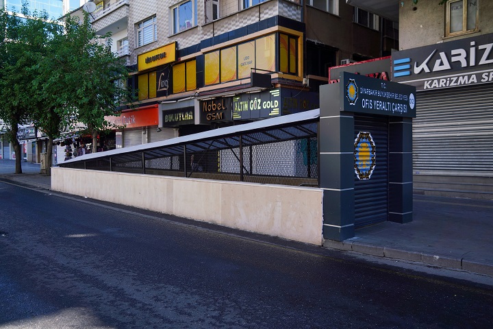 Diyarbakır Ofis Yer Altı Çarşı girişleri yenilendi.