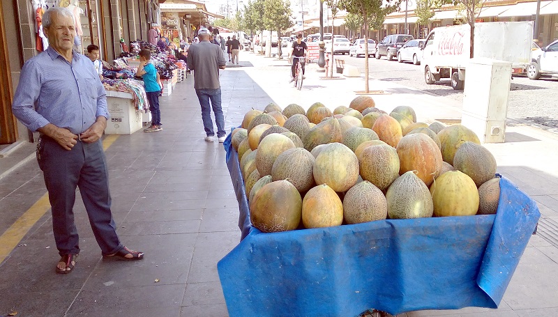 Diyarbakır kavunu da tezgahlarda