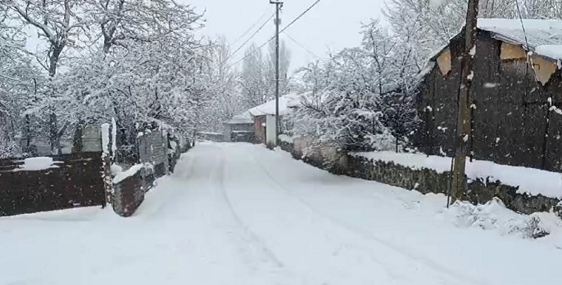 Bingöl'de Kar Yağışı 10 Köye Ulaşılamıyor!