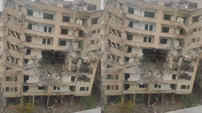 Diyarbakır’da Ağır Hasarlı Bina Korna Eşliğinde Çöktü