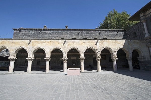 Diyarbakır Mesudiye Medresesi 3704 (1)