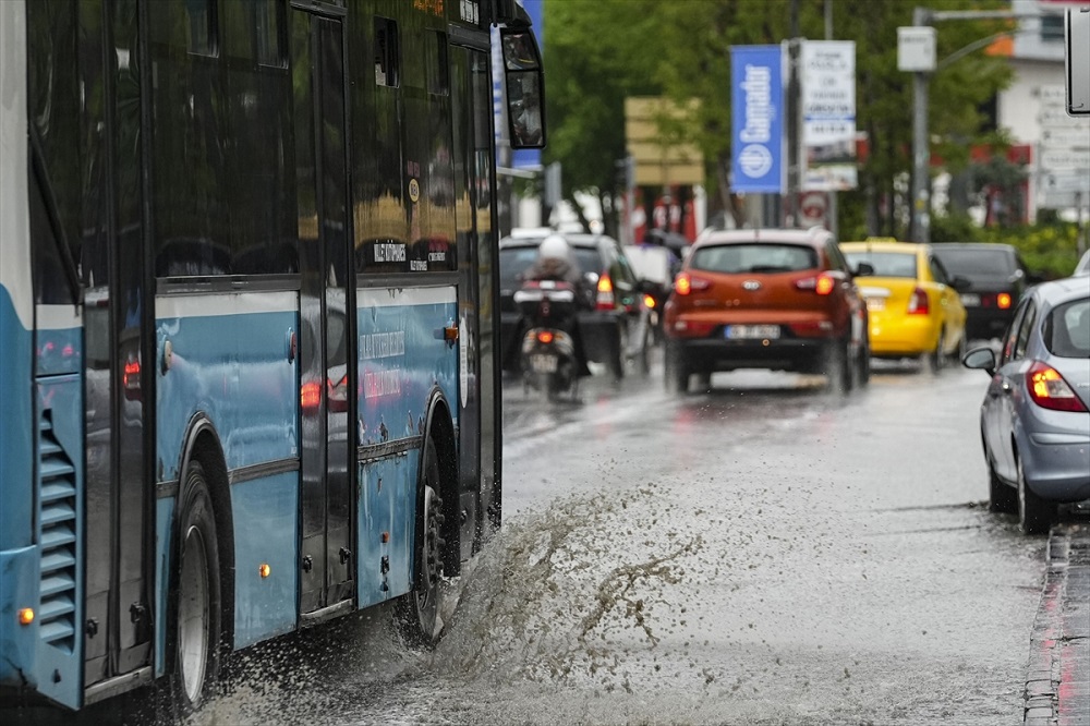 Otobüs Yol Yağış Yağmur