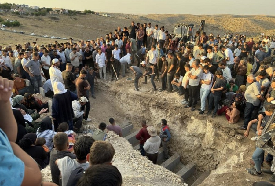 Mardin'de yangın felaketi! 8 kişi ağıtlarla defnedildi