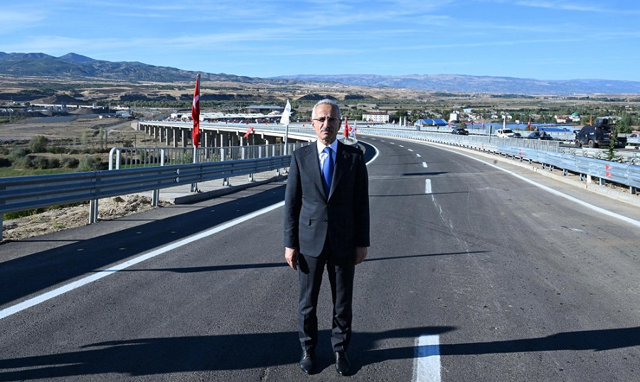Bakan Uraloğlu Açıkladı Diyarbakır Bingöl Yolu Daha Da Kısalacak