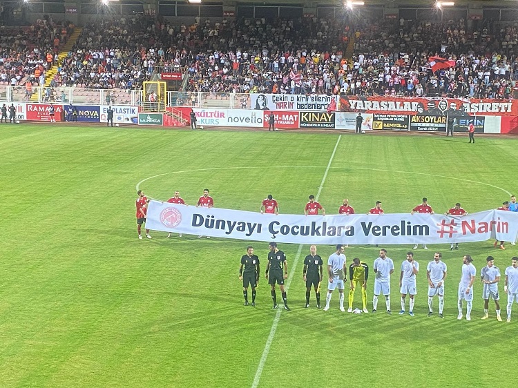 Batman Petrolspor Taraftarları Narin’i Unutmadı!