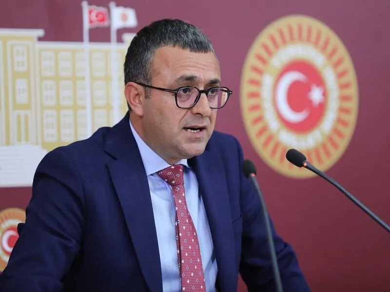 Serhat Eren Diyarbakaır Dem Parti Milletvekili