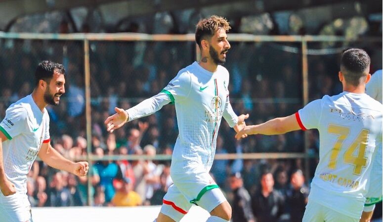 Amedspor’un Eski Futbolcusundan Sert Tepki! Eyüp Oskan