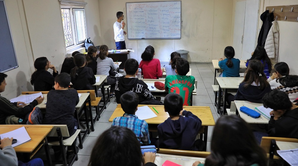 Diyarbakır’da Belediyeden Kürtçe Kurs! İşte Adresi