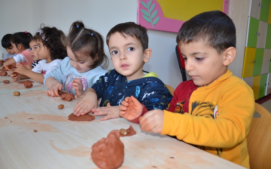 Diyarbakır’da Zarokistan’larda Çocuklara Tohum Topları Atölyesi