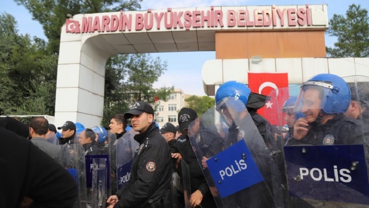 Mardin Büyükşehir Belediyesi Kayyum Polis