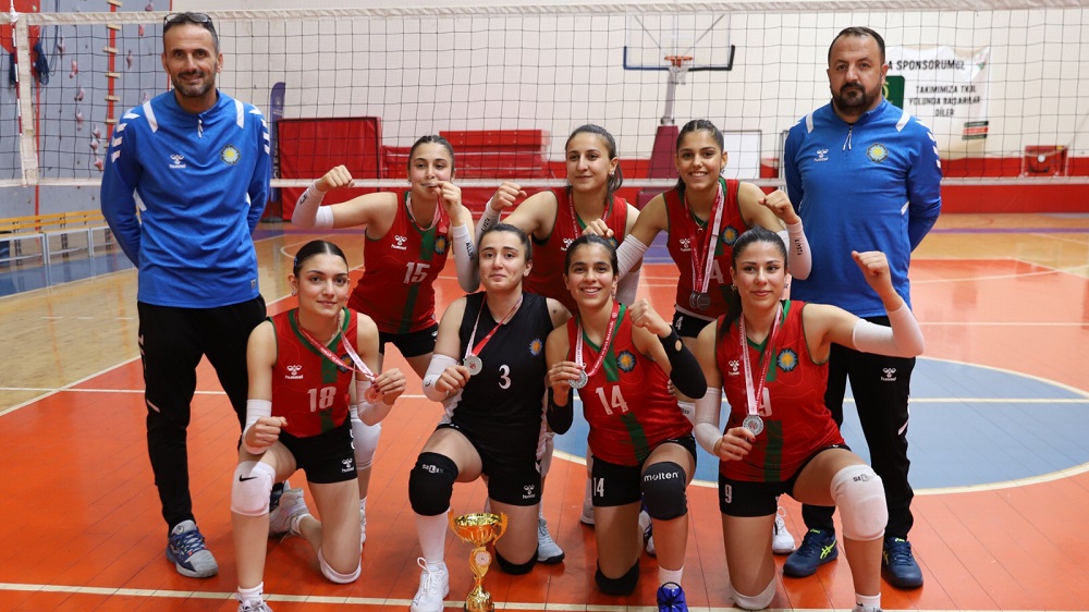 Dbb Genç Kadınlar Voleybol Takımı Il Birincisi Oldu