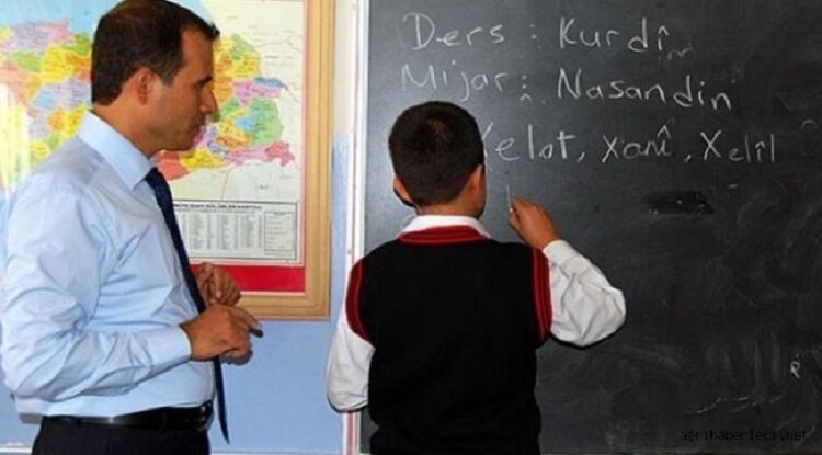Bin öğrenci Kürtçe’yi seçti: Öğretmen atanmadı!
