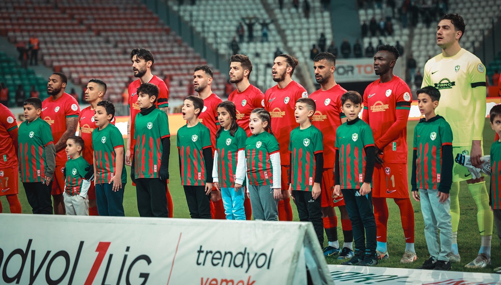 Amedspor Şanlıurfaspor Maçının Faturası Ağır Oldu Taraftara Ceza Geldi!