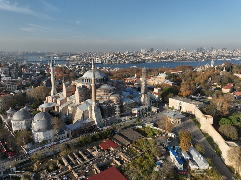 1 Yılda 9 Milyona Yakın Kişi Ziyaret Etti! Turist Akınına Uğradı