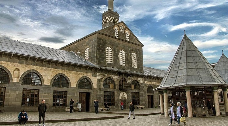 Diyarbakır Ulu Cami-1