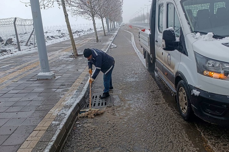 Büyükşehir Kar Yağışına Karşı Teyakkuzda