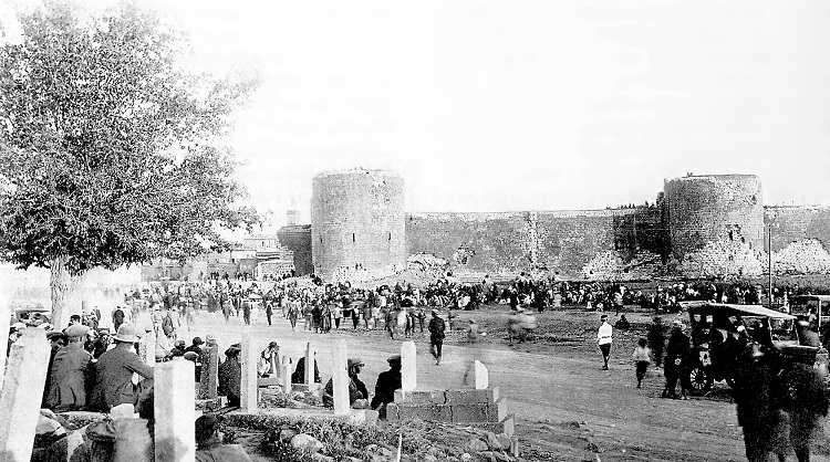 Dağkapı Meydanı’nın Geçmişten Günümüze Fotoğrafları (1)