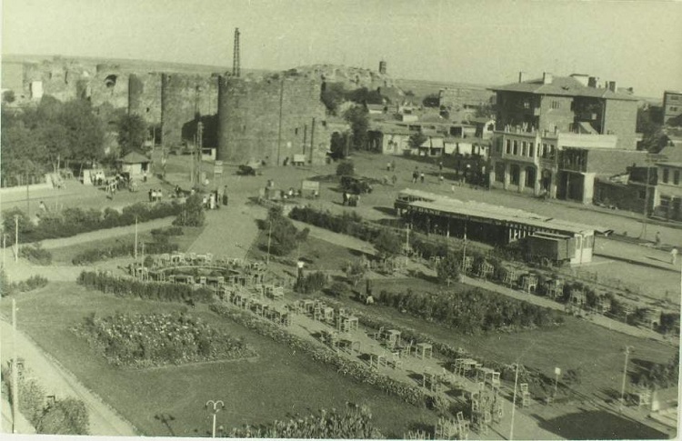 Dağkapı Meydanı’nın Geçmişten Günümüze Fotoğrafları (3)