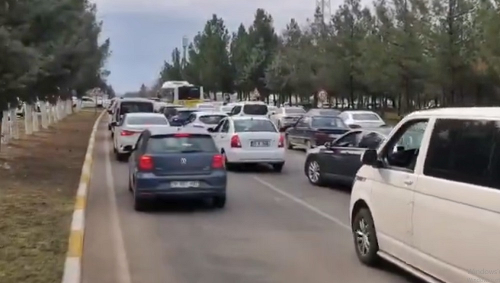 Diyarbakır’da Trafik Çilesi Öğrenciler Sınava Giremedi!