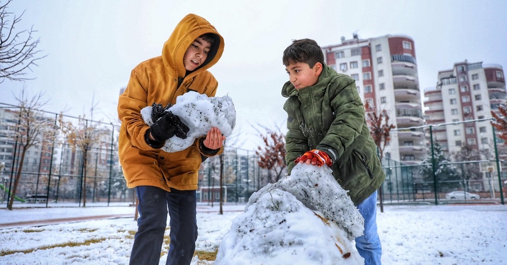 İki Yıl Sonra Kar Yağdı İşte Diyarbakır’da Kar Görüntüleri (4)