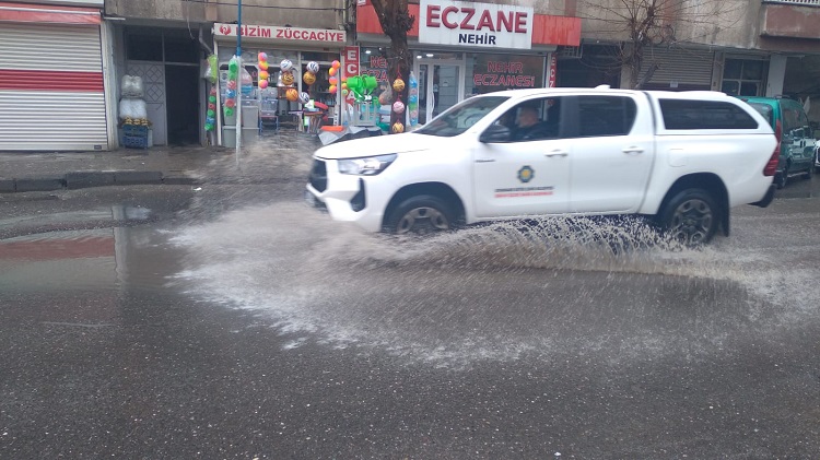 Su Dolu Çukur, Öğrencilerin Kâbusu Oldu!