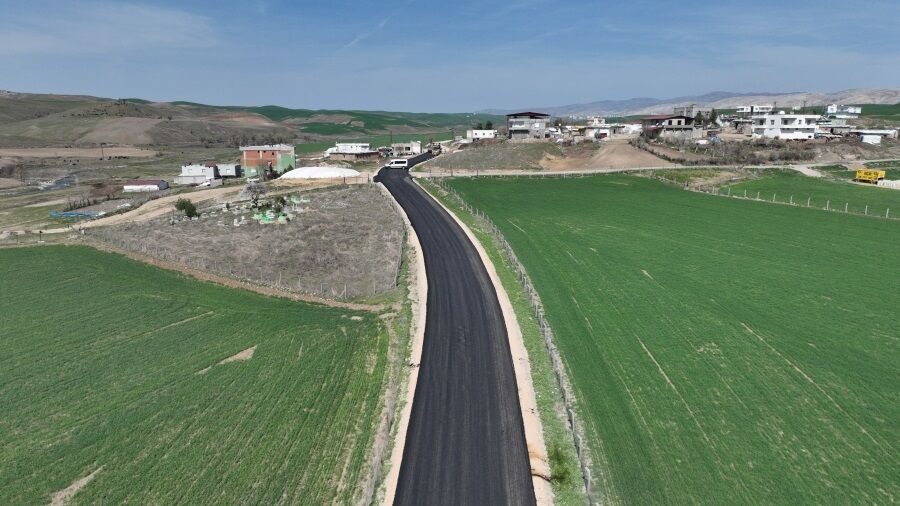 Diyarbakır’ı Batman Çayı’na Bağlayacak Yolda Çalışma 2 Bin Kişi Faydalanacak Köy Yol Çalışması