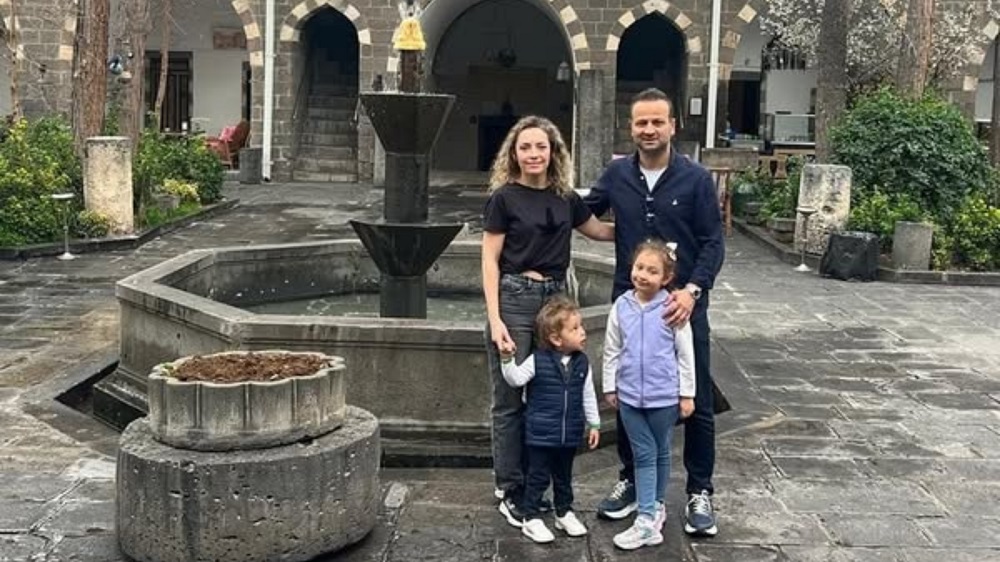 İstanbulspor Hocası Sözünü Tuttu Ailesiyle Diyarbakır'a Geldi!