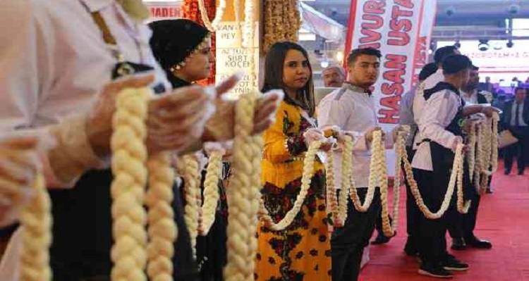 Diyarbakır Kapılarını Yöresel Lezzetlere Açtı 9 Gün Sürecek Lezzet Fuar Yemek Peynir