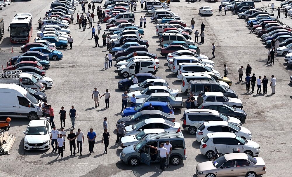 750 Bin Liradan 500 Bine Düştü Aracına Yine De Alıcı Bulamıyor! Ikinci El Araç (1)