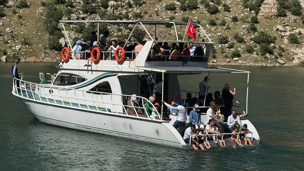Diyarbakır Eğil Tekne Çocuk Gezi Turist