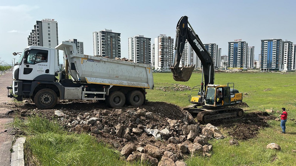 Diyarbakır'da Yeni Yollar Açılıyor Tam 15 Metre Genişliğinde!
