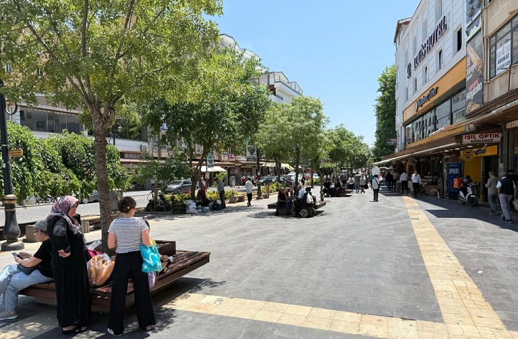 Diyarbakır Sıcaklık Hava Durumu Kalabalık