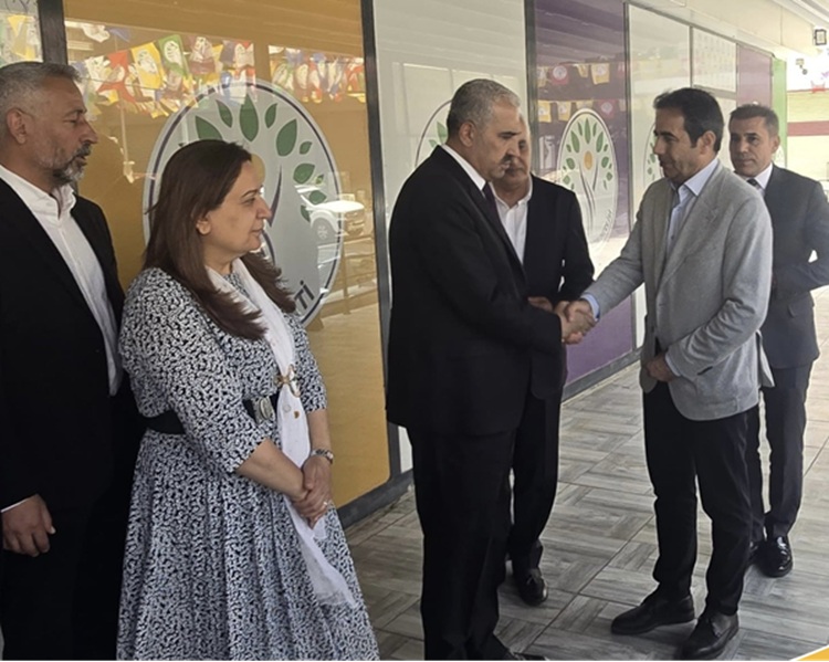 Diyarbakır’da Ak Parti Ile Dem Parti Bayramlaştı Mesajlar Dikkat Çekti