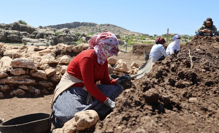 Kazı Kadın Diyarbakır Çayönü Tepesi Arkeoloji