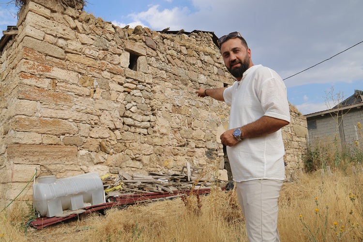 Asırlık Kilise 100 Milyon Liraya Satılığa Çıkarıldı! (1)