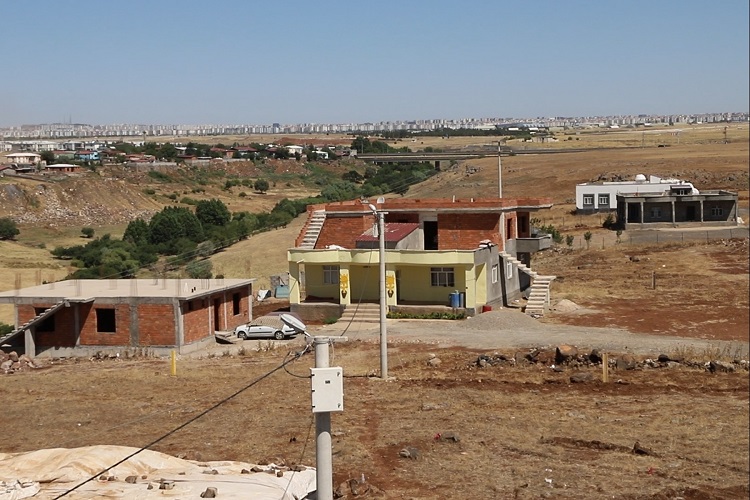 Diyarbakır Büyükşehir 1700 Kişinin Sorunu Çözdü Mahalleli Bayram Etti (1)-1