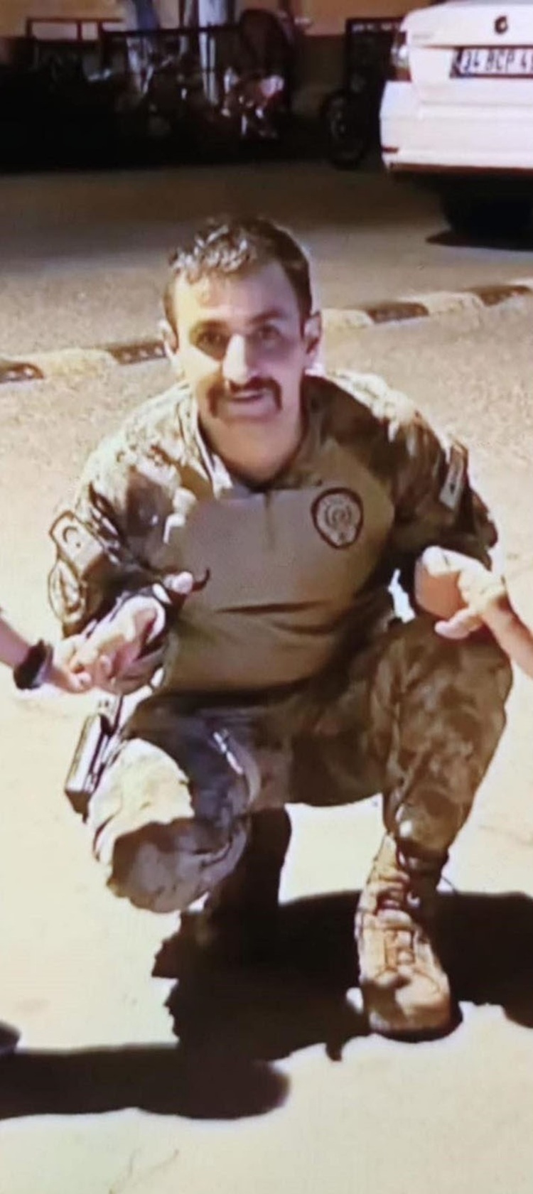 Diyarbakır’da Trafik Kazasında Yaralanan Polis Memuru Hayatını Kaybetti! (1)