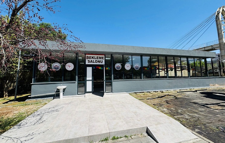 Diyarbakır’daki Hastaneye Bekleme Salonu 200 Kişilik Kapasiteli-1