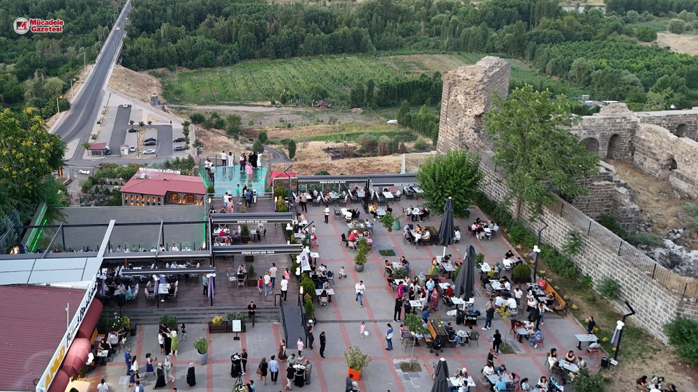 Diyarbakır’ın En Iyi Kafesi Fiskaya Oldu Çay 10 Tl