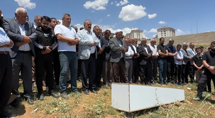 Hakkarili Tiktok Fenomeni Arda Edeoğlu Kimdir, Neden Saldırıya Uğradı-2