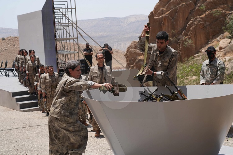 Pkk'nın Silah Bırakma Görüntüleri Ortaya Çıktı!-2