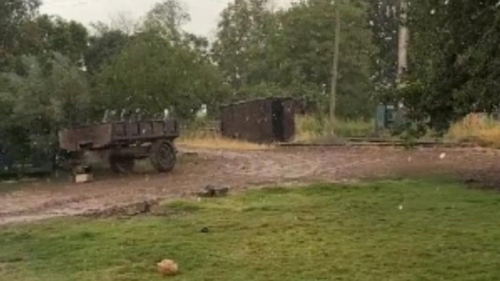 Yaz Ortasında Şanlıurfa'da Sağanak Yağmur Şoku Vatandaşlar Şaşkın!