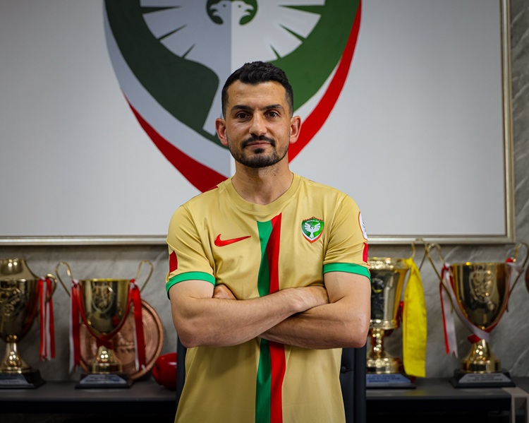 Amedspor Emrah Başsan Transferini Duyurdu!