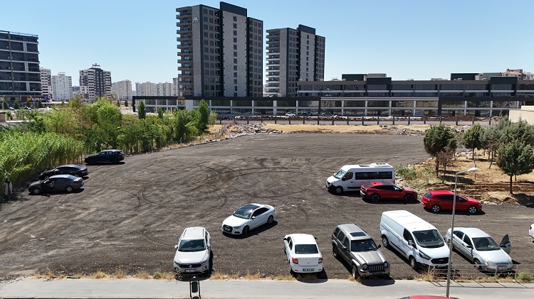Diyarbakır'da 4 Bin 500 Metrekarelik Ücretsiz Otopark İşte Adresi (1)