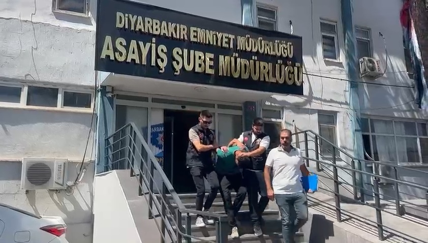 Diyarbakır’da Bir Çocuğu Kaçırmak Istedi Tutuklandı!