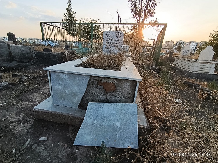 Diyarbakır’daki Mezarlık Isyan Ettirdi “Ölülerimizden Ne Istiyorlar” (1)-1