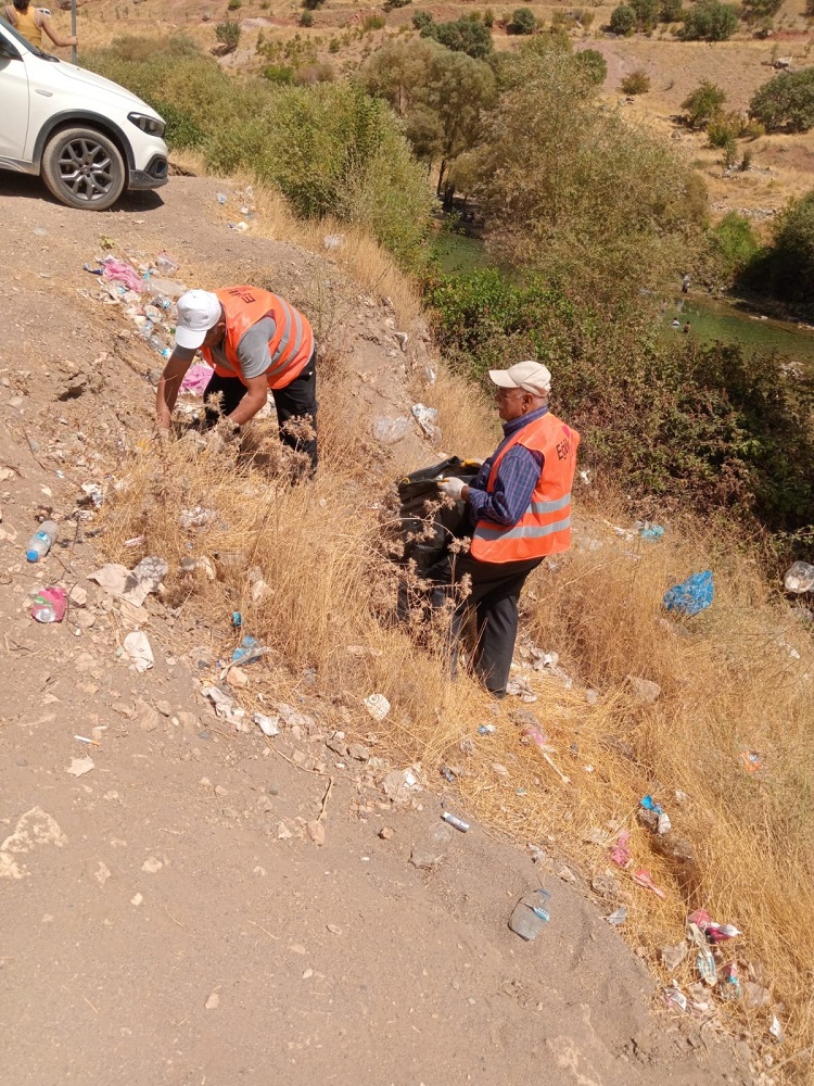 Diyarbakır'ın Sahilinde Tonlarca Çöp Çıktı İşte Adresi1