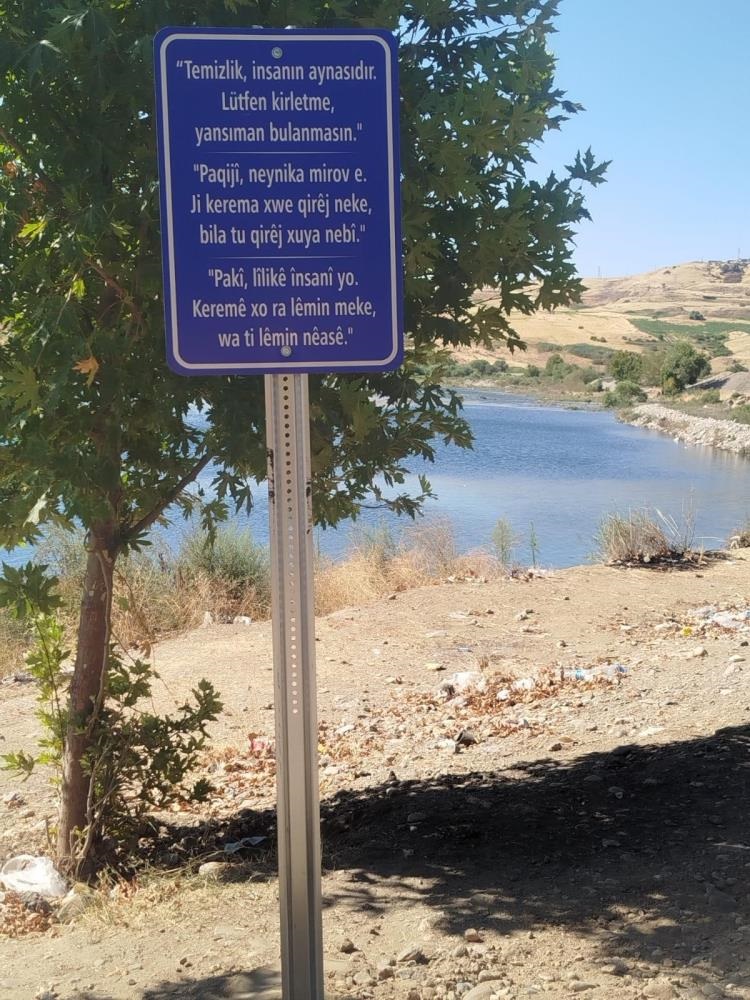 Eğil Belediyesi Levha Çok Dilli