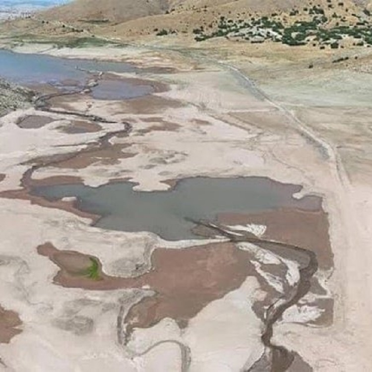 Elazığ’da Felaket Kenti Besleyen Baraj Kurudu, Su Seviyesi Yüzde 0’A Düştü! (2)