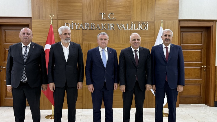 Gençlik Ve Spor Bakanı Osman Aşkın Bak, Diyarbakır’da!